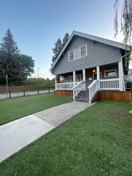 Building Photo - 826 S Ivory St