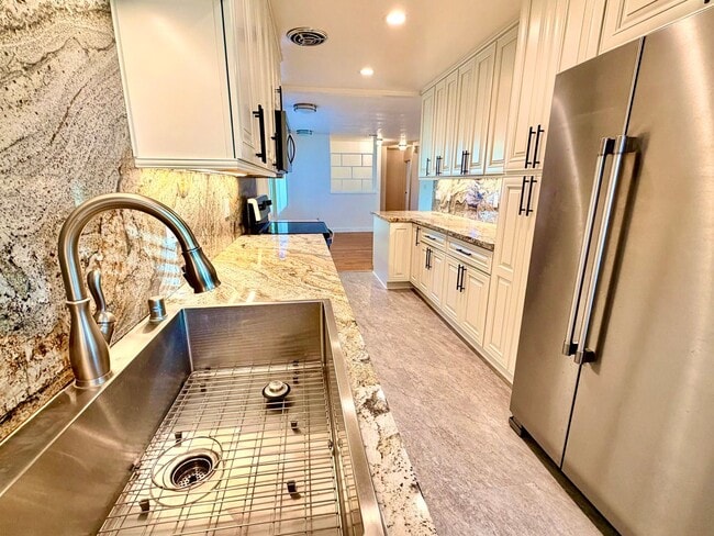 Building Photo - 7695 Torrem St