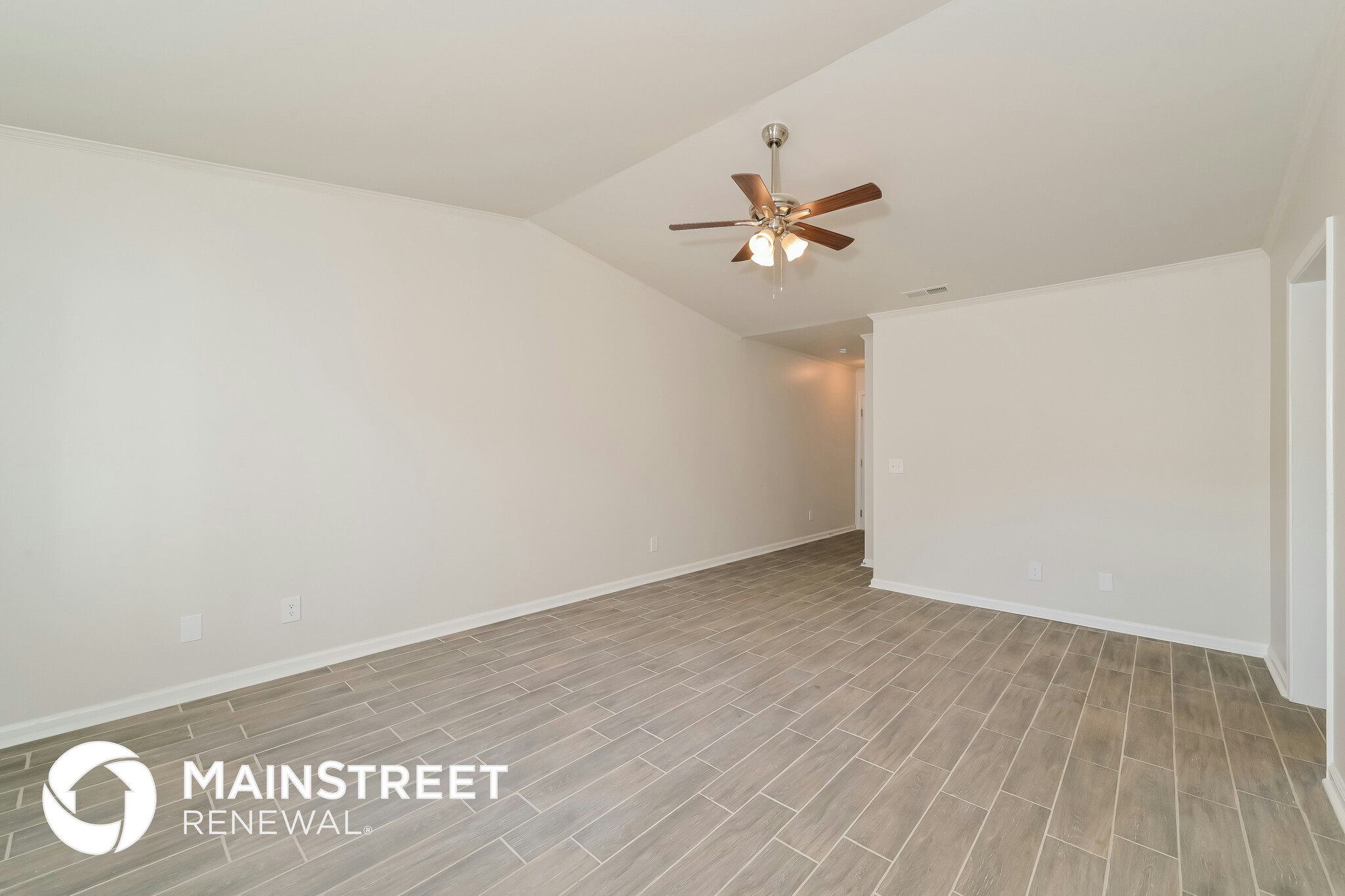 Building Photo - 10520 Lone Star Way