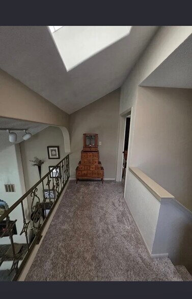 Building Photo - 319 Bowline Ct