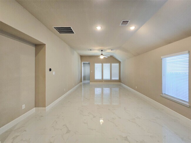 Building Photo - 20230 Rainflower Bay Ln