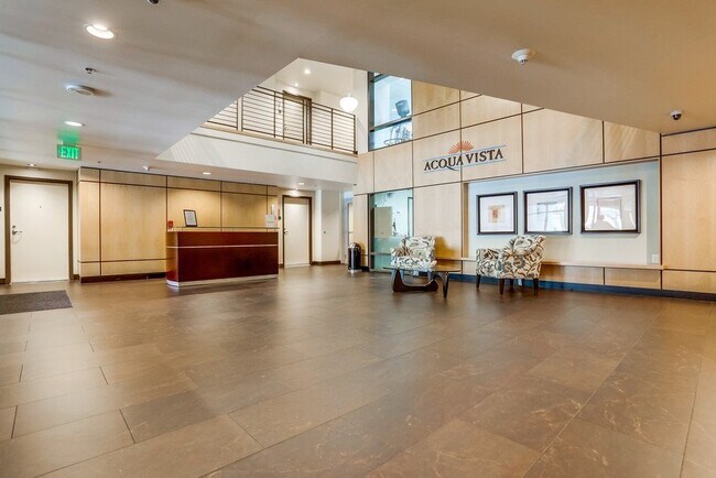 Building Photo - Renovated 2 Bedroom 2 Bathroom Condo in Li...