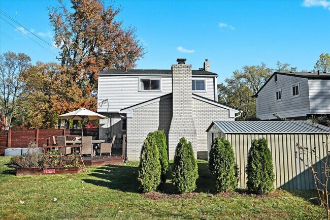 Building Photo - 29945 Everett St