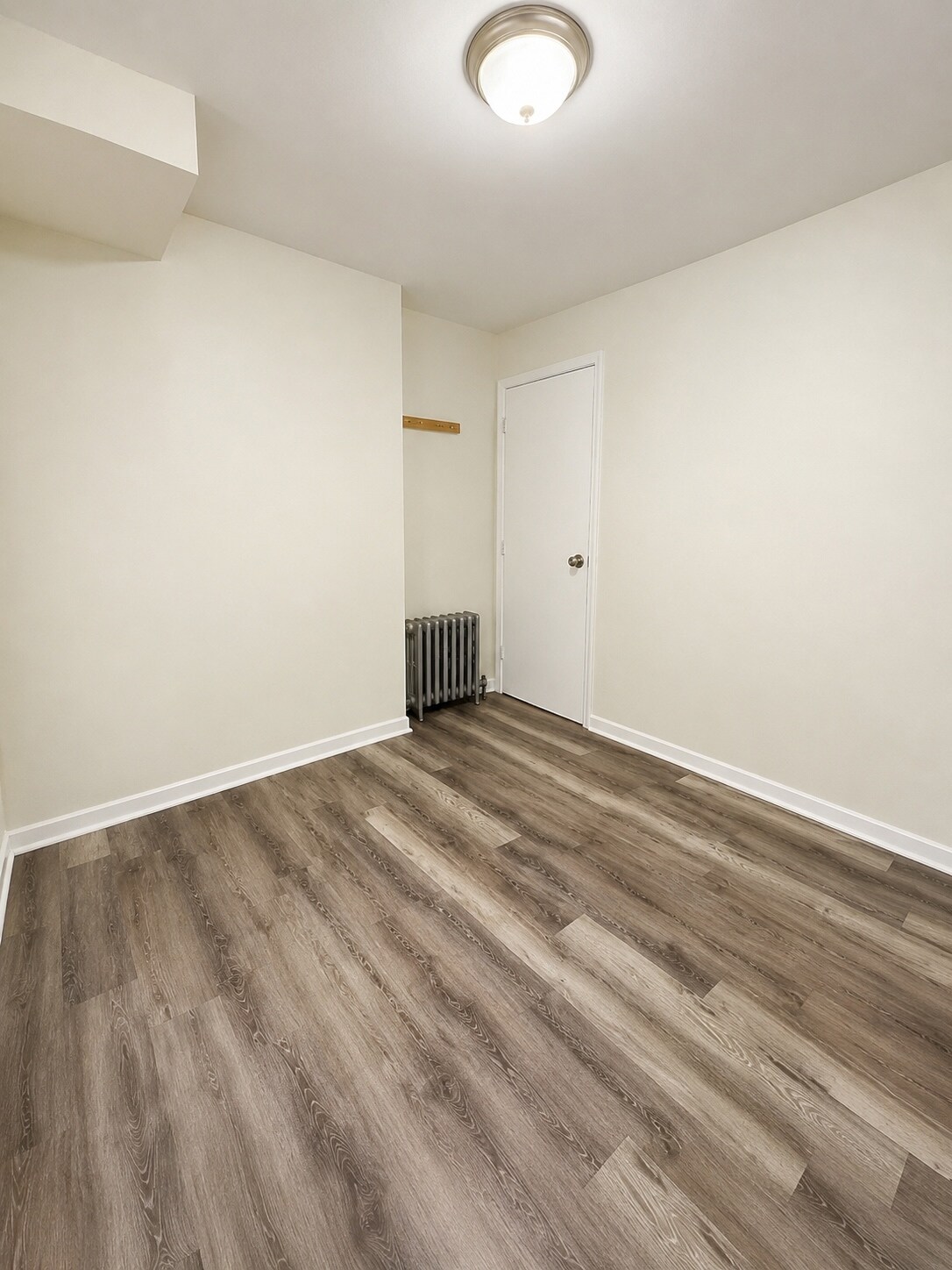 Bedroom 3 - 140 E Jersey St