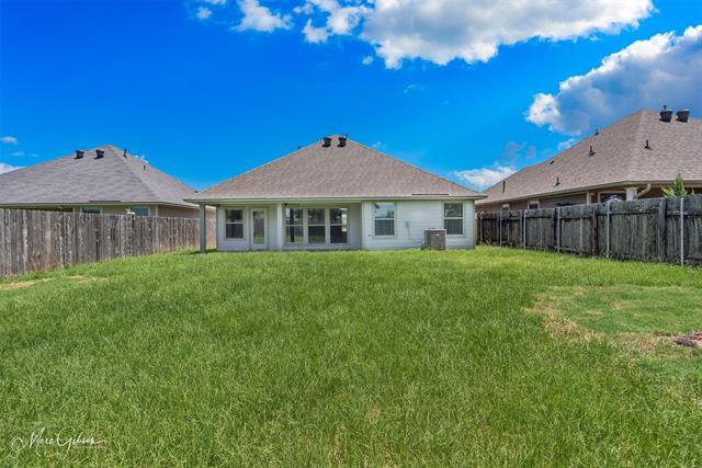 Building Photo - 3287 Grand Lake Dr
