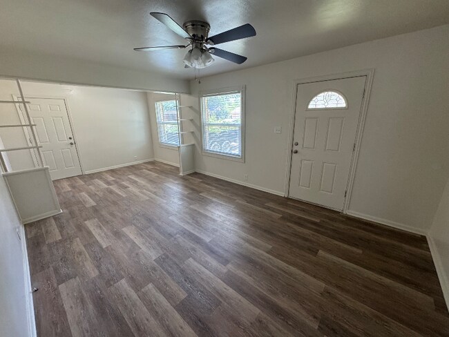 Building Photo - 4115 Hughes Dr