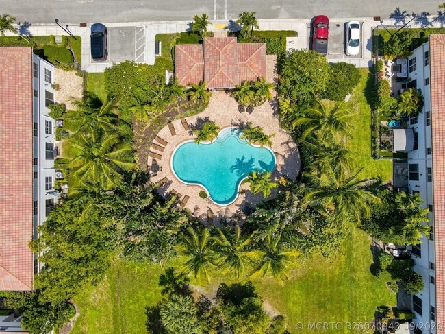 Building Photo - 4585 Tara Cove Way