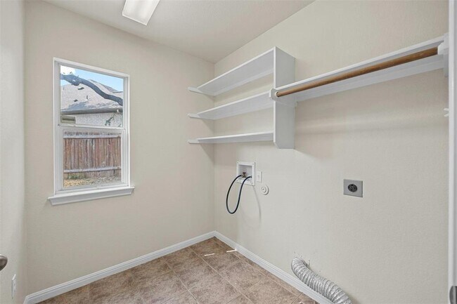 Building Photo - 11305 Brixey Ln