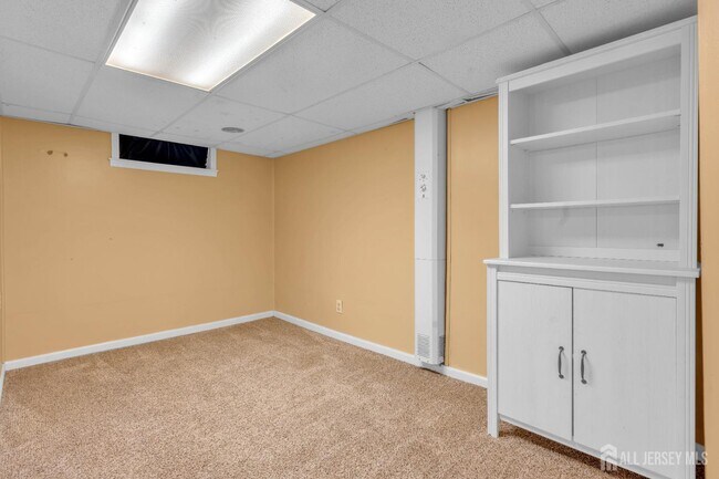 Building Photo - 253 Fairmount Ave