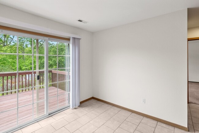 Building Photo - 509-511 Glenstone Dr.