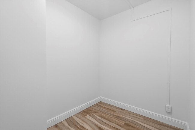 Building Photo - 2518 SE Anchorage Cove