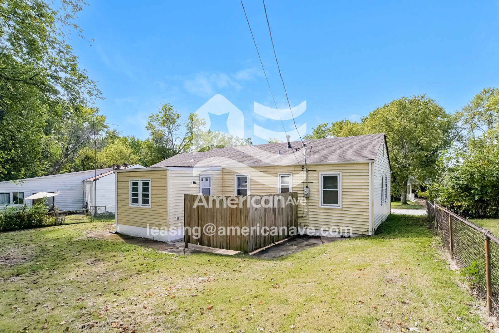Building Photo - 9101 Bel Cour Dr