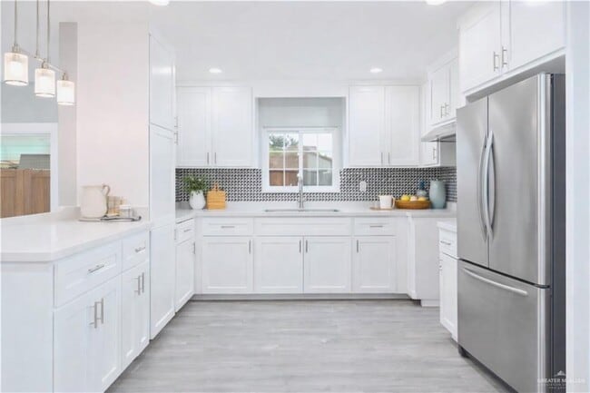 Building Photo - 5 Gull Ave