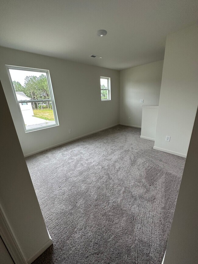 Building Photo - 3336 Danfield Dr