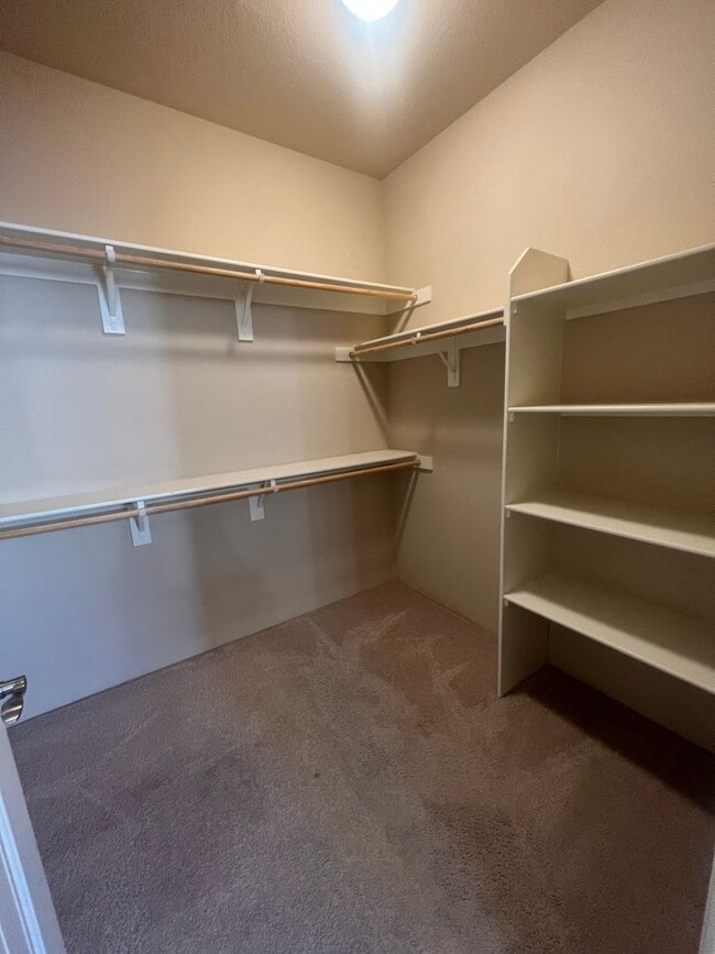 Building Photo - Sun City Del Webb 55 + Community