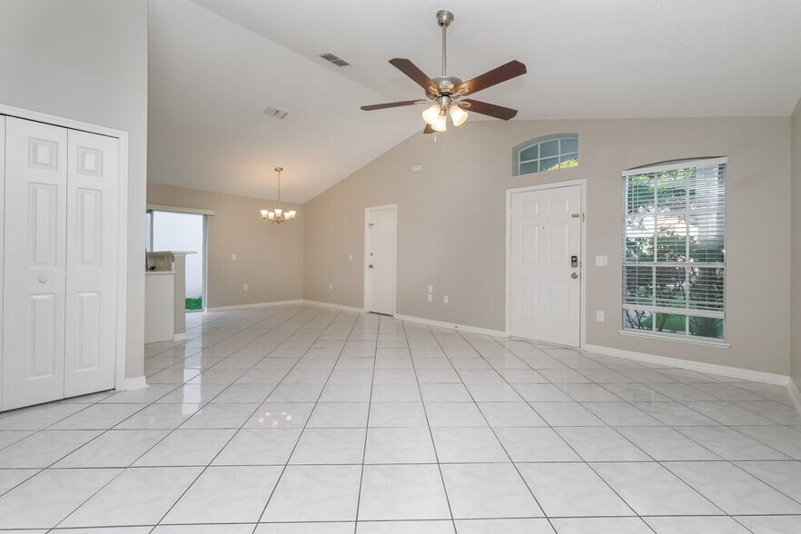 Building Photo - 10418 River Bream Dr