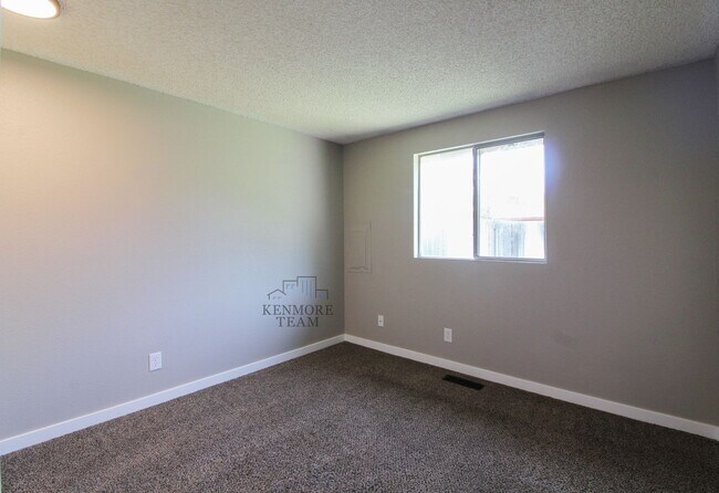 Building Photo - 1602 Swift Blvd