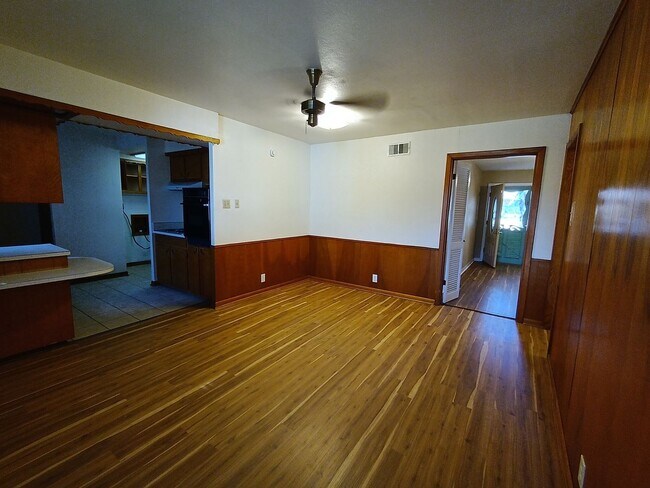 Building Photo - Charming 3BR House in Sherman