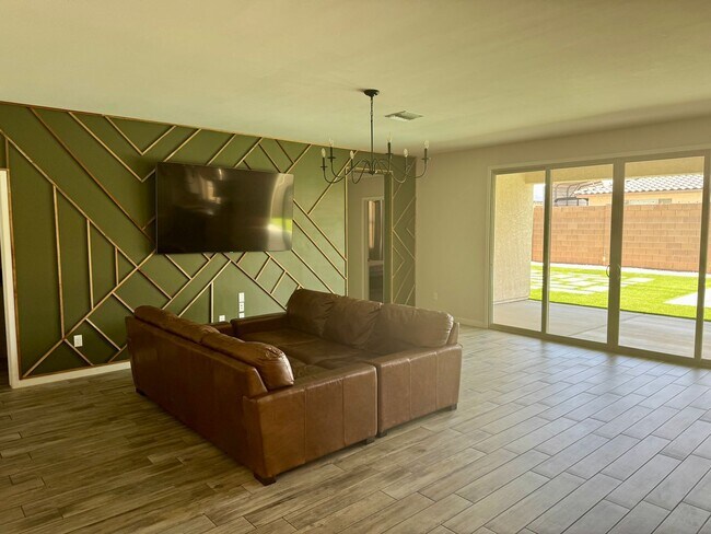 Building Photo - Landscaped Estrella at Mesa Del Sol Pool H...