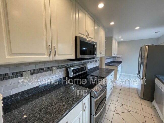 Building Photo - 3424 Brithorn Ln