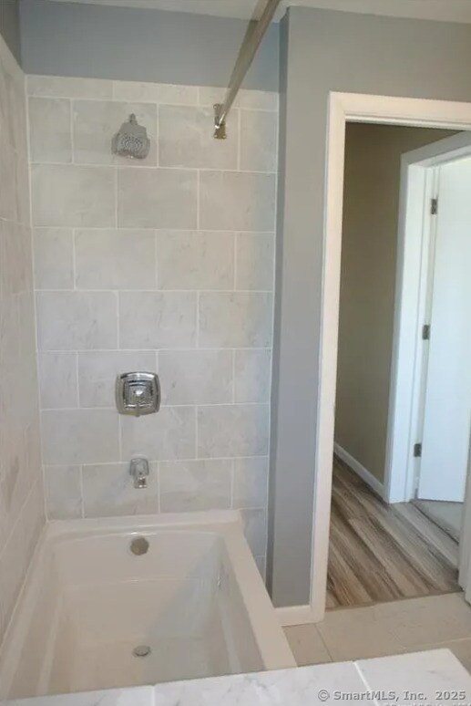 Building Photo - 300-302 Soundview Ave