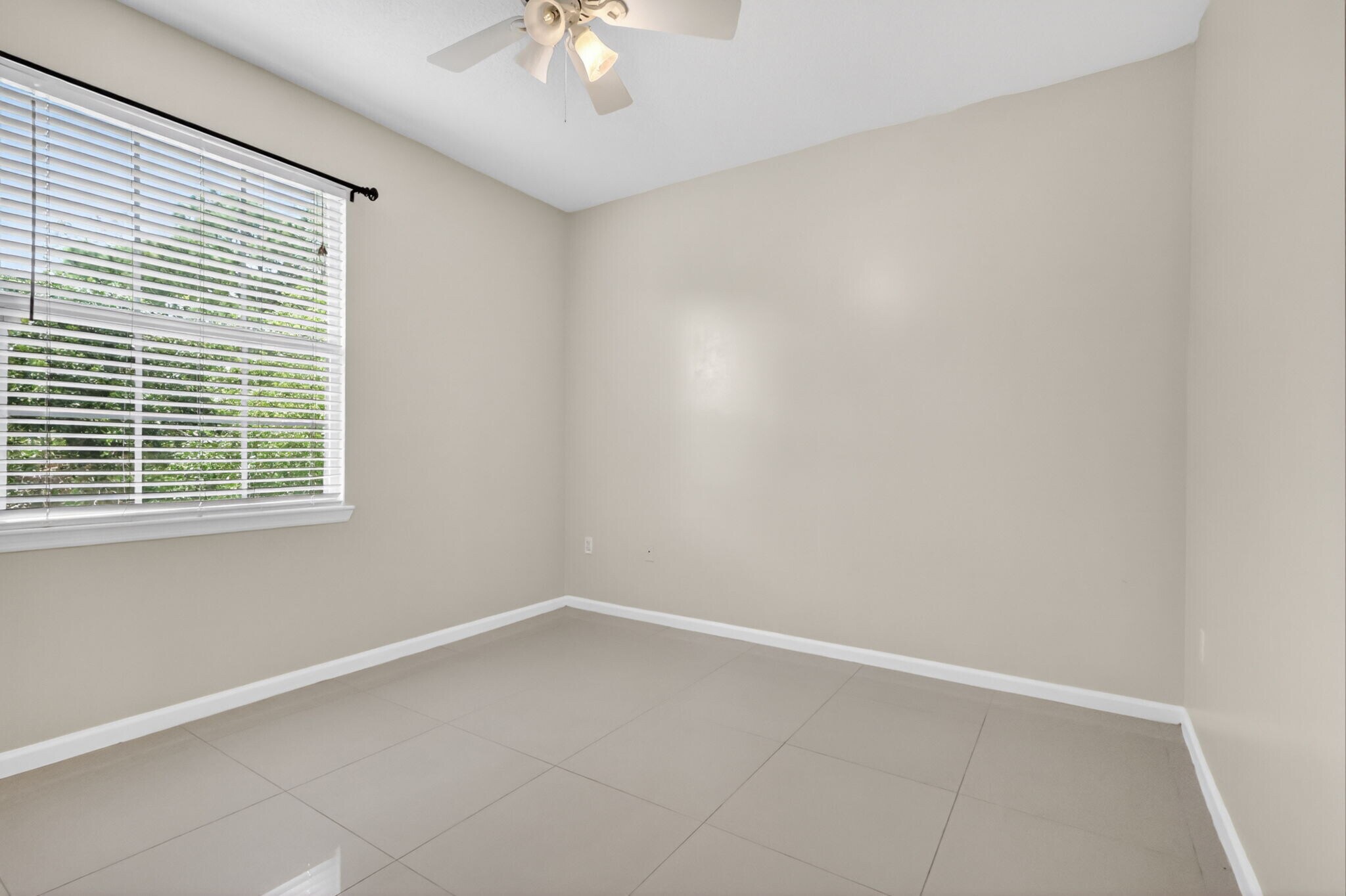 Building Photo - 175 Galicia Way