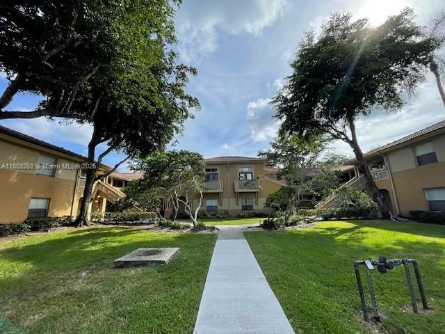 Building Photo - 4815 Via Palm Lakes