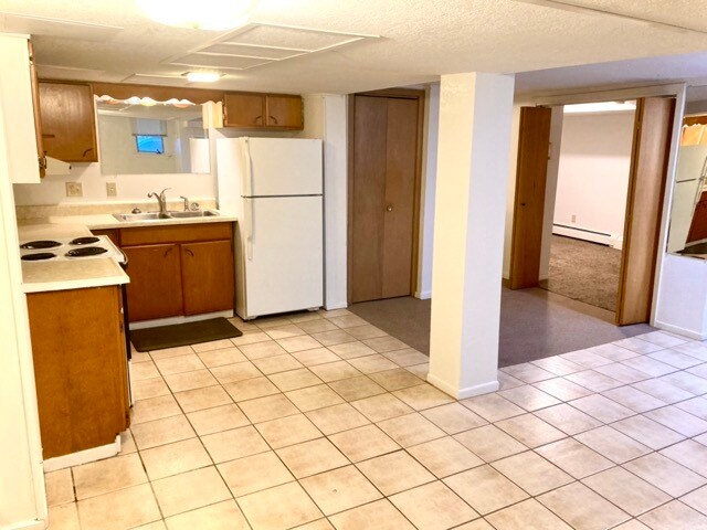 Building Photo - 313 S 21st Ave E