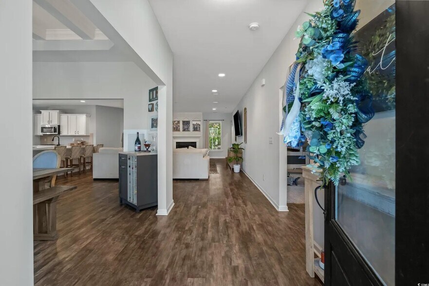 Entry - 3620 Diamond Stars Way