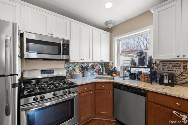 Building Photo - 6452 Arcola St