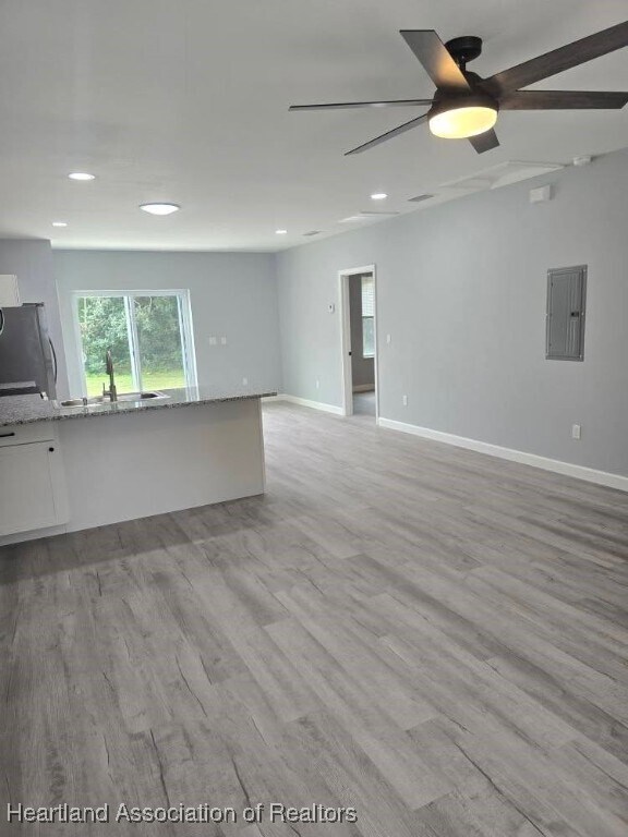 Building Photo - 601 S Lotela Ave
