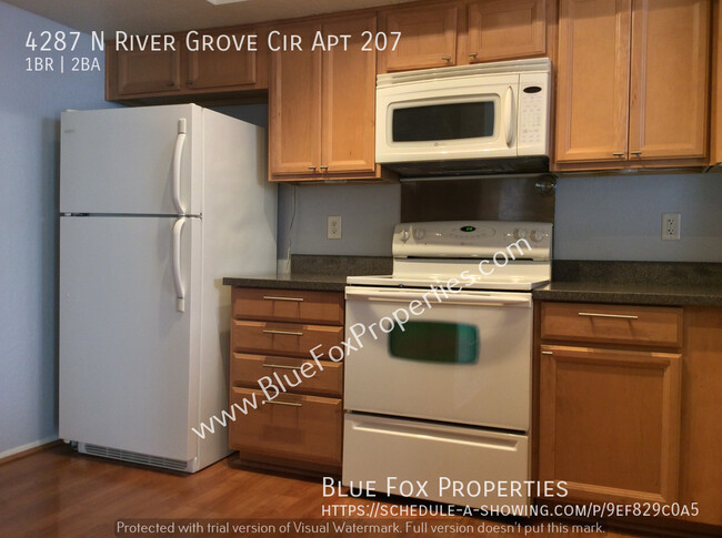Building Photo - Beautiful Condo 10mins to UofA!