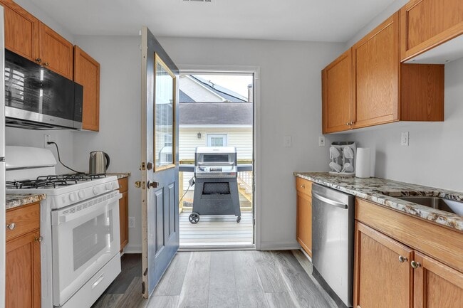 Building Photo - Brookhaven’s Most Desirable Neighborhood