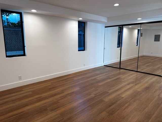 Building Photo - 1527 Wellesley Ave