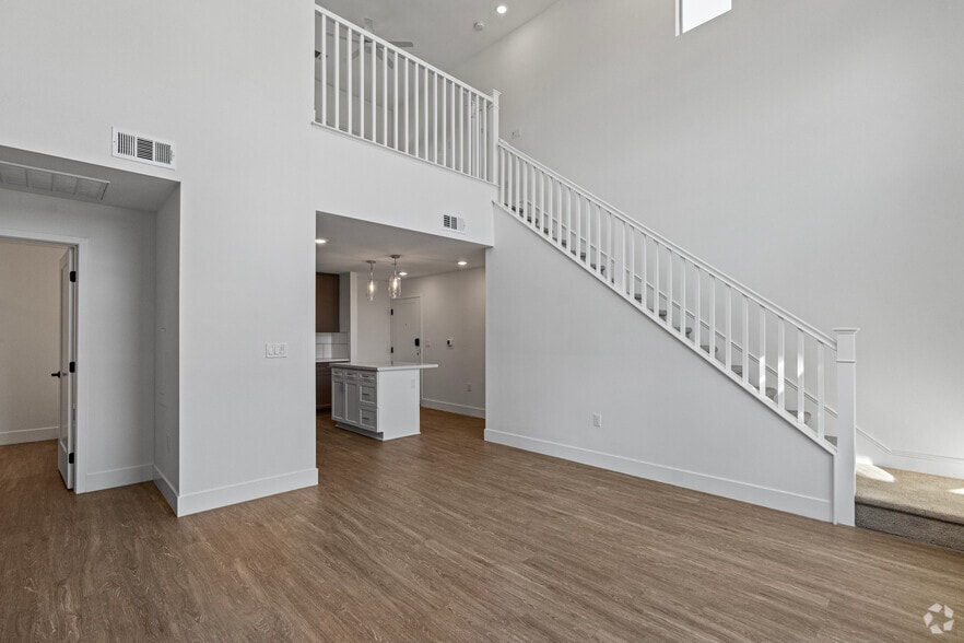 1BR, 1BA - 943SF - Cierra Apartment Homes