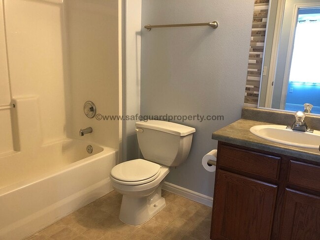 Building Photo - Fabulous 2 Bedroom Condo in Sandy