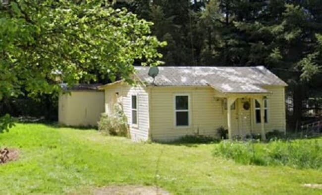 Primary Photo - 360 SW Cummings Ave
