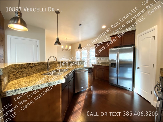 Building Photo - 10897 Vercelli Dr