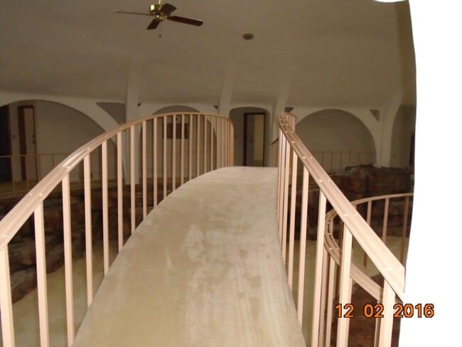 Building Photo - Large Underground House with indoor pool n...