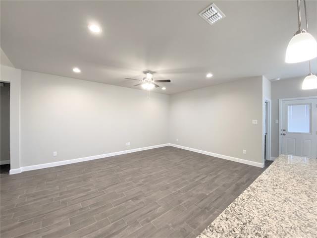 Building Photo - 505 Roundstone Rd