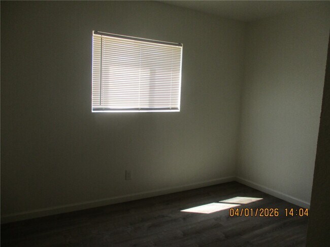 Building Photo - 1277 Navajo Dr