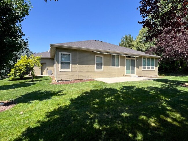 Building Photo - Beautiful 3 bed 2 bath home in The Preserv...