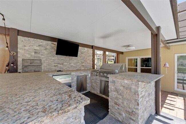 Building Photo - 13932 Florigold Dr