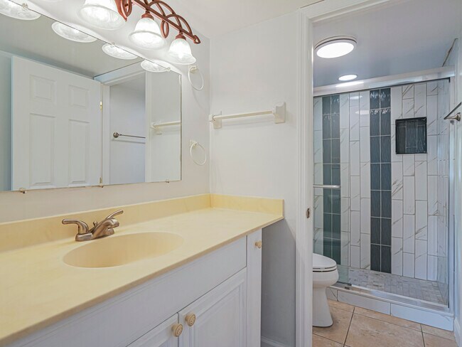 Building Photo - 600 Royal Palm Blvd