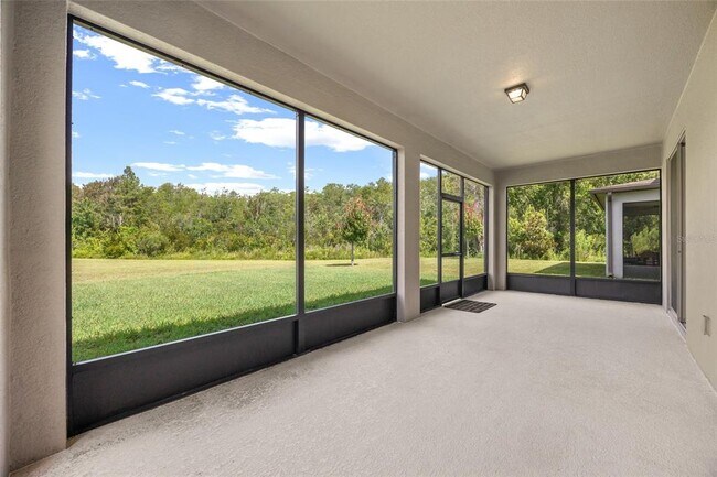Building Photo - 2880 E Lake Pointe Dr
