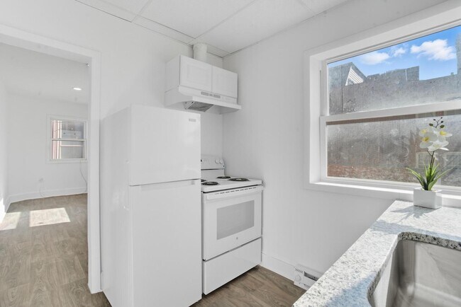 Building Photo - 159 W Washington St