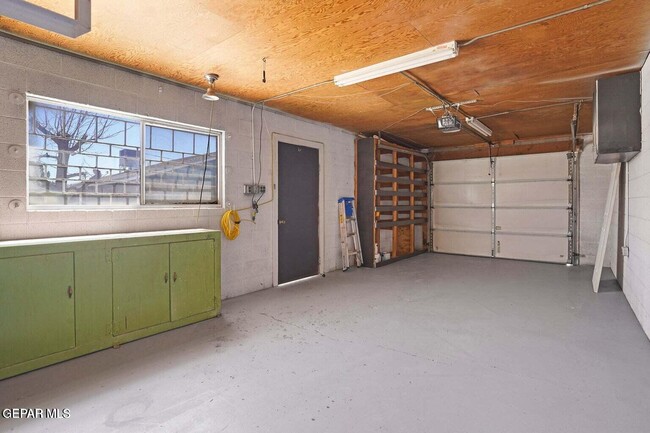 Building Photo - 5021 Tetons Dr