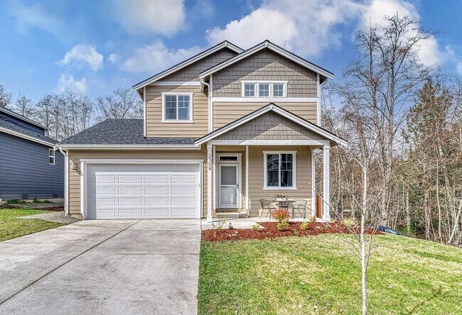 Building Photo - Beautiful home in Port Orchard.