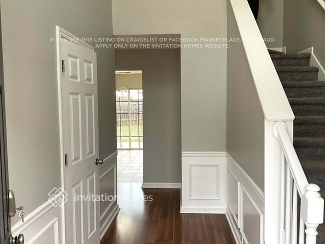 Building Photo - 4330 Sentinel Pl