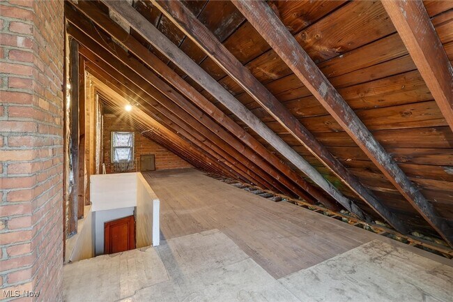 Building Photo - 8204 Bancroft Ave